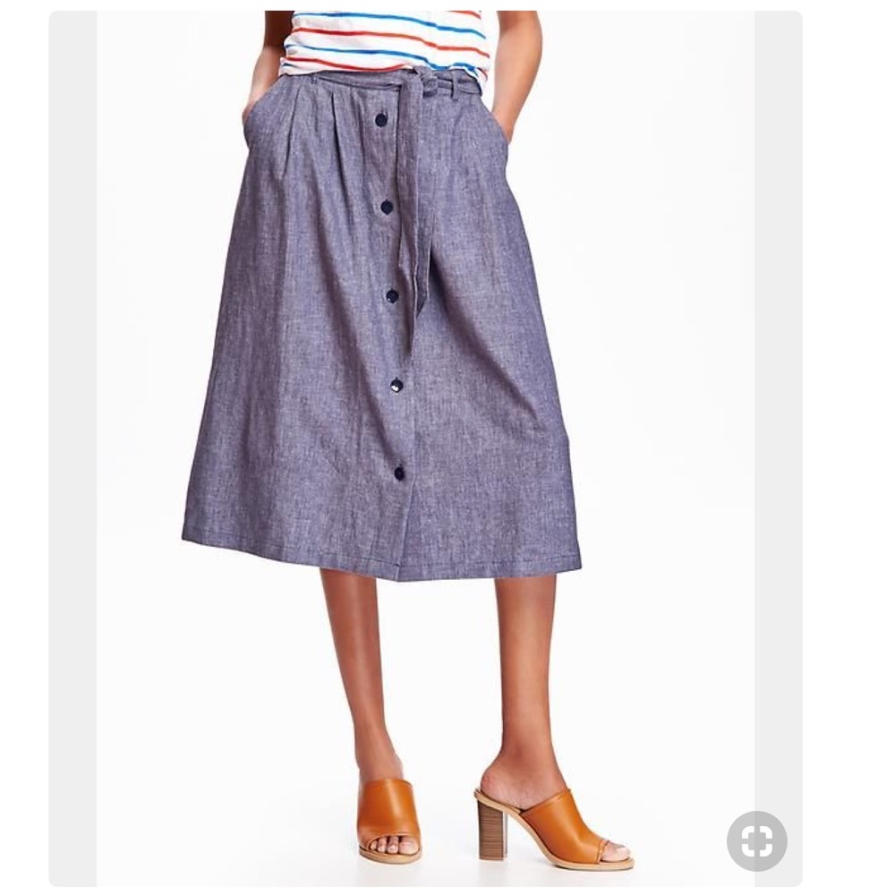 Old Navy Women’s Chambray Skirt Linen button up
